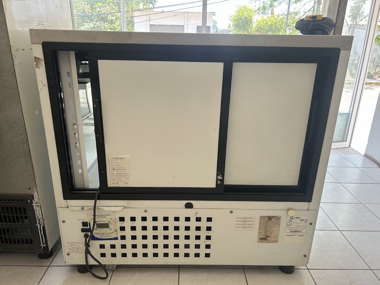 VITRINA DE 1.20